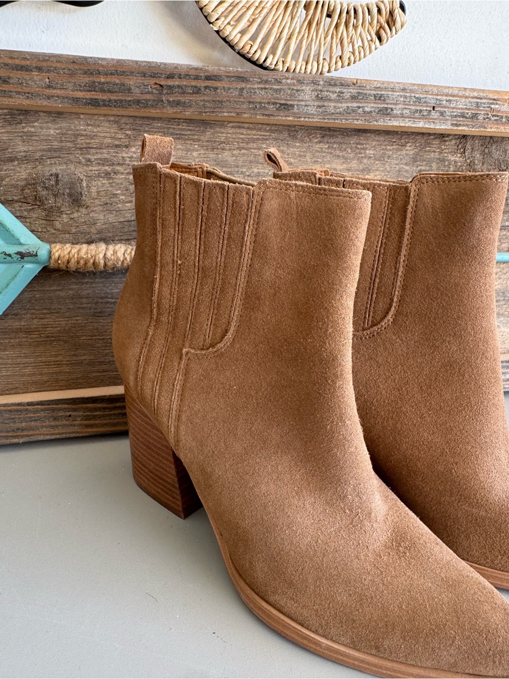 Marc Fisher LTD dark suede ankle booties - Picture 4 of 9
